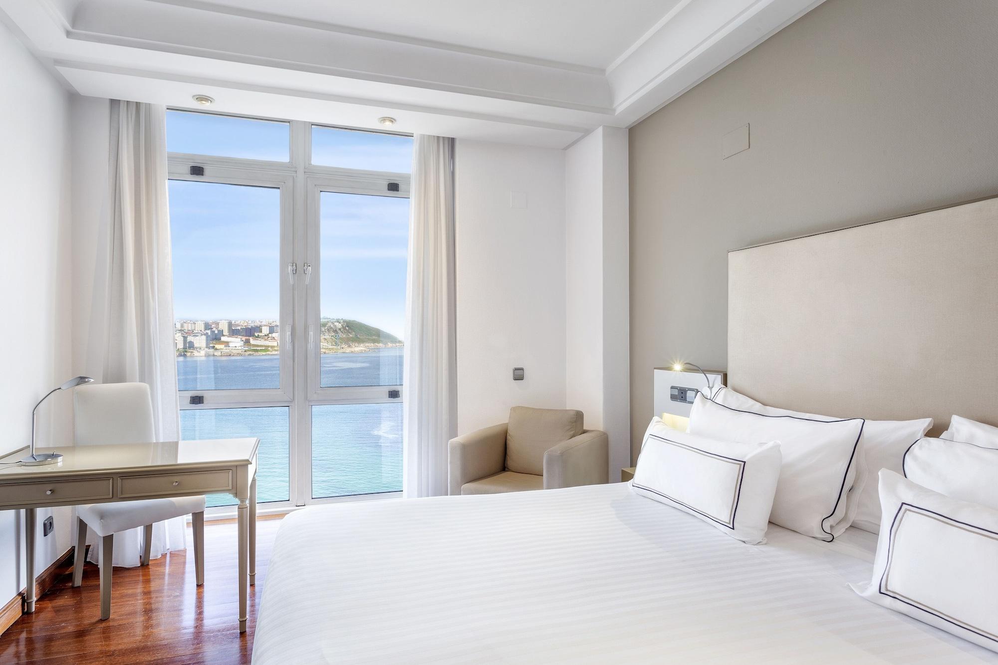 Hotel Melia Maria Pita La Coruña Esterno foto