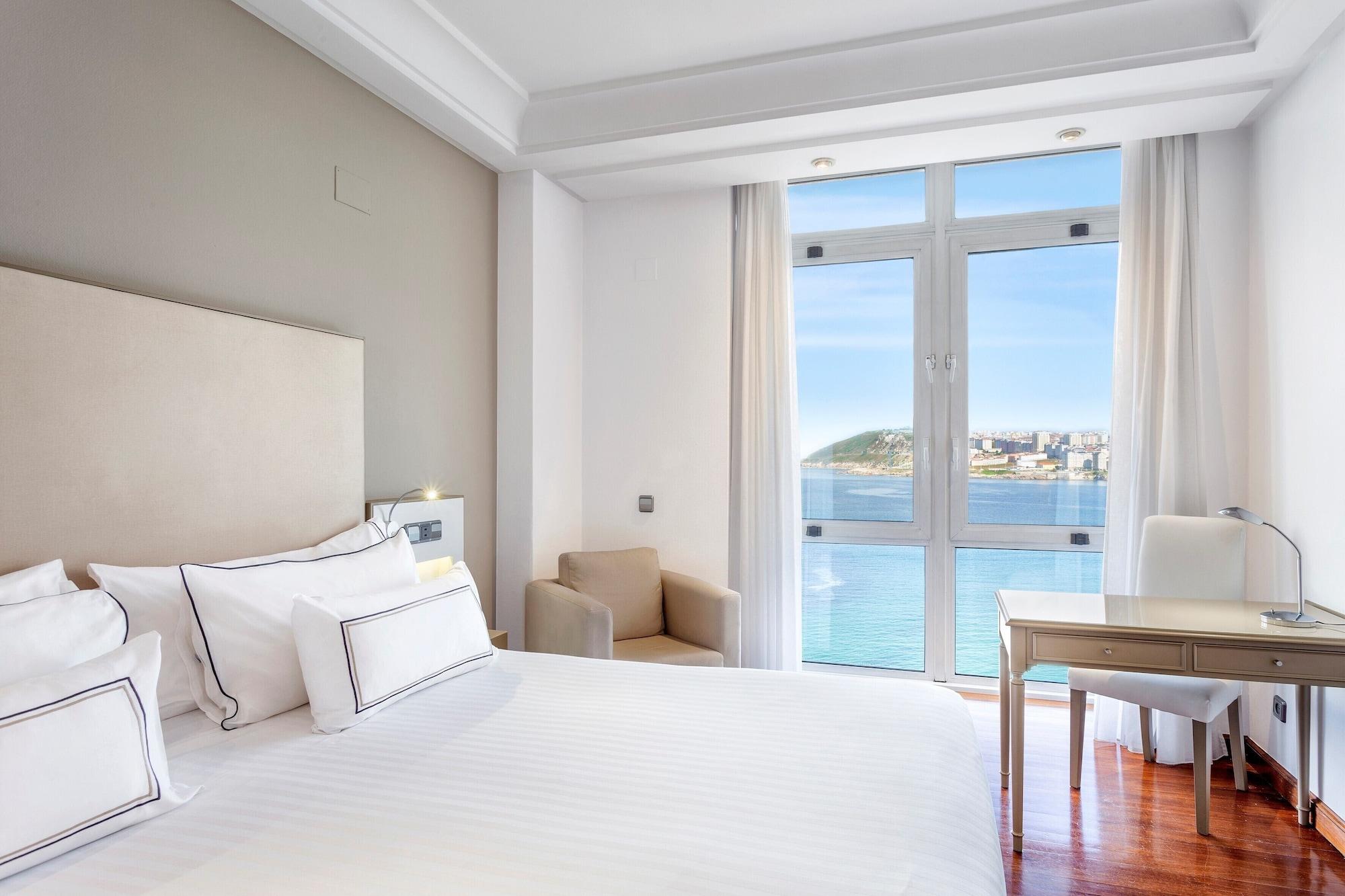 Hotel Melia Maria Pita La Coruña Esterno foto