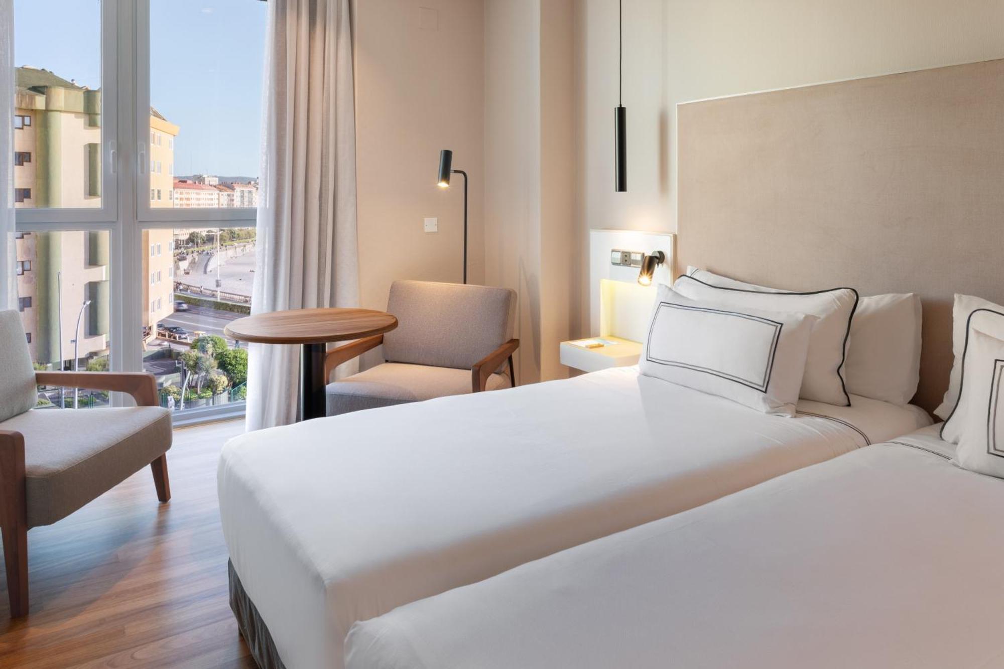 Hotel Melia Maria Pita La Coruña Esterno foto