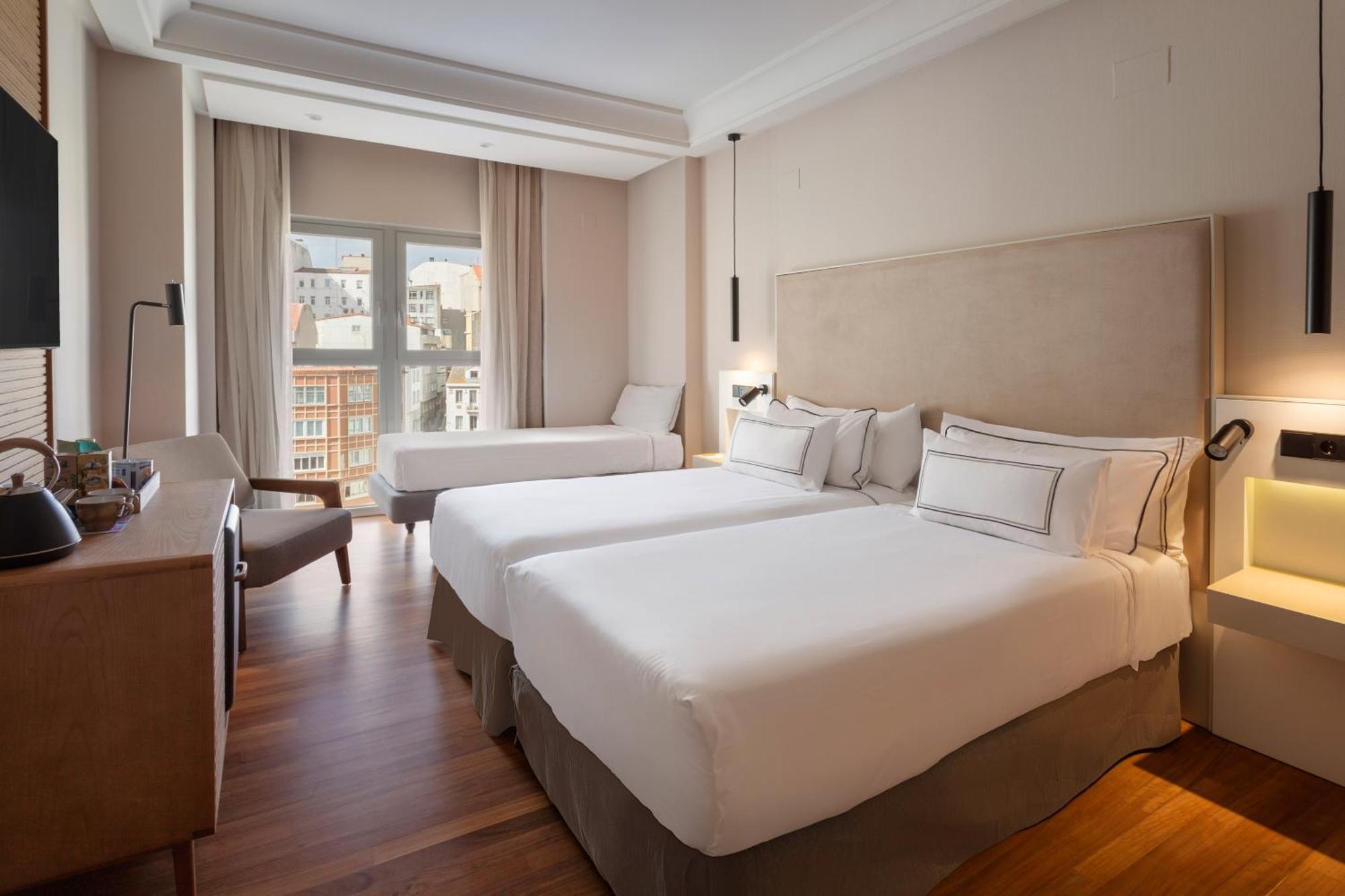 Hotel Melia Maria Pita La Coruña Esterno foto